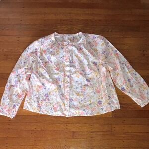 GAP White Floral Button-Up Blouse with Pink and Blue Accents